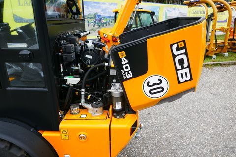 JCB 403 Agri Plus