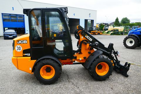 JCB 403 Agri Plus