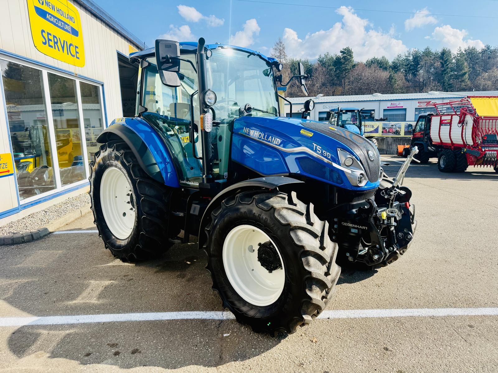 New Holland T5.90 Utility Dual Command 3