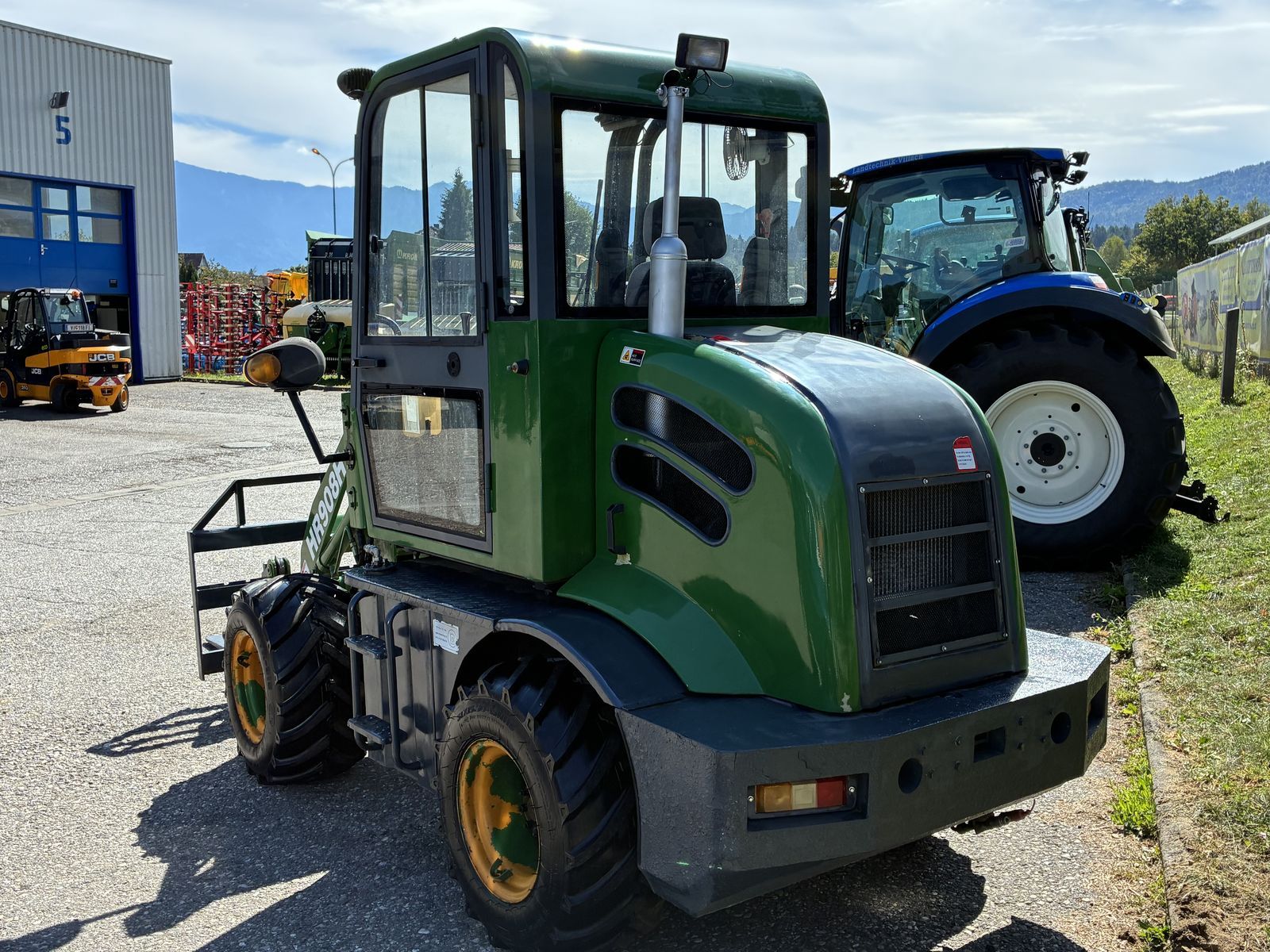 Eurotrac HR 908 H 3