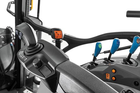 New Holland T5.100 Electro Command (IntelliShift)