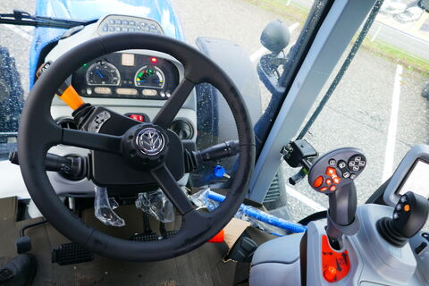 New Holland T6.160 Dynamic Command SideWinder II (Stage V)