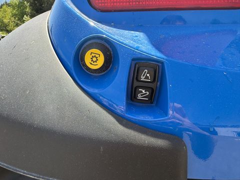 New Holland T5.90 Utility Dual Command