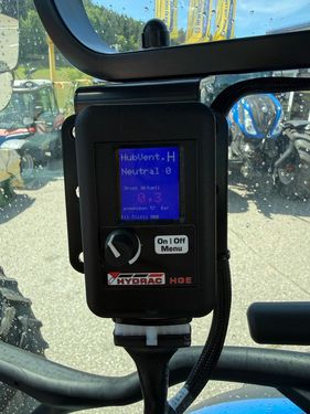 New Holland T5.90 Utility Dual Command