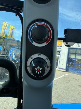 New Holland T5.90 Utility Dual Command