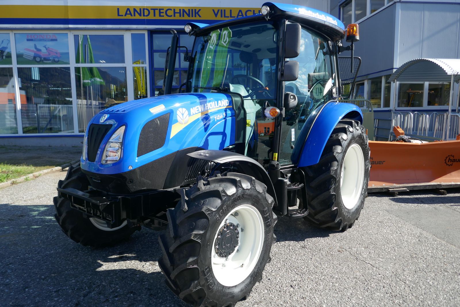 New Holland T4.55S 1