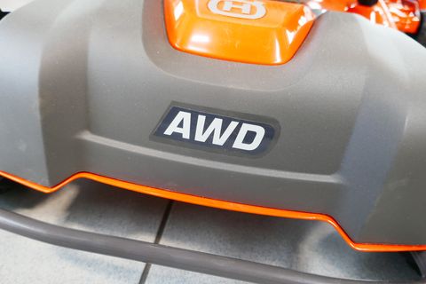 Husqvarna LC 353 AWD