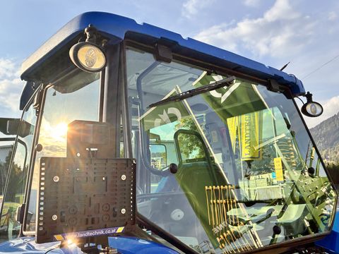 New Holland T5050