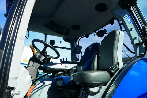 New Holland T6.180 Dynamic Command SideWinder II (Stage V)