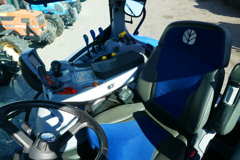 New Holland T6.180 Dynamic Command SideWinder II (Stage V)