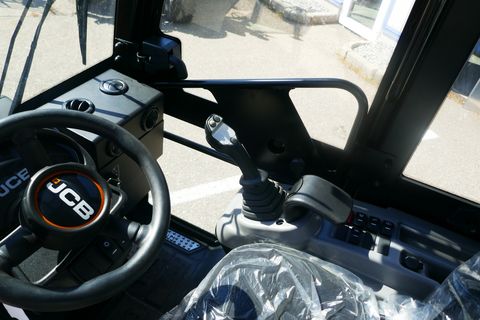 JCB 403