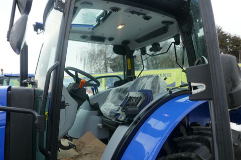 New Holland T5.90S Synchro Shuttle