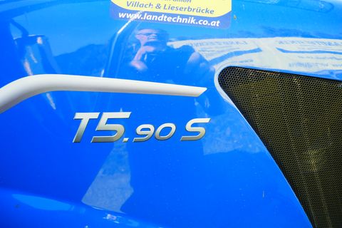 New Holland T5.90S Powershuttle