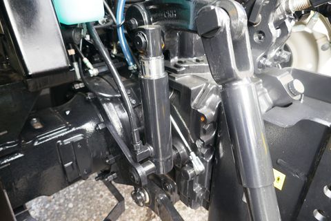 New Holland T5.90S Synchro Shuttle