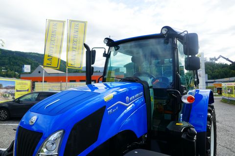 New Holland T5.90S Synchro Shuttle