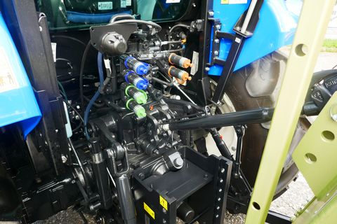New Holland T5.90S Synchro Shuttle