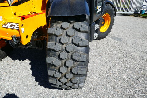 JCB 542-100 Agri XTRA VT