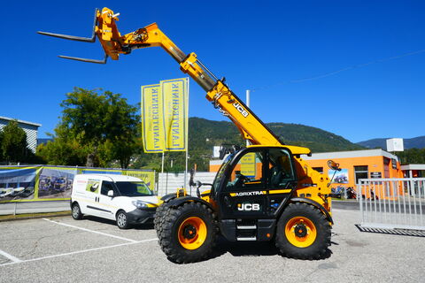 JCB 542-100 Agri XTRA VT