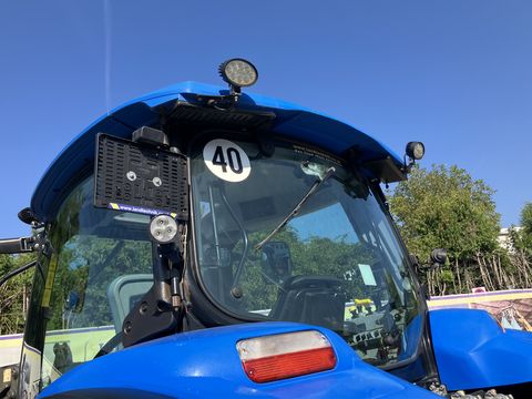 New Holland T6020 Elite