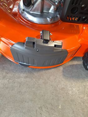Husqvarna LC 151S