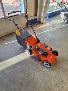 Husqvarna LC 151S