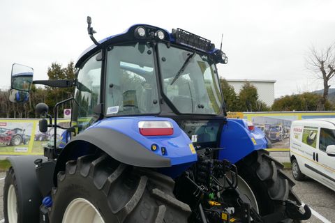 New Holland T5.100 Utility Dual Command