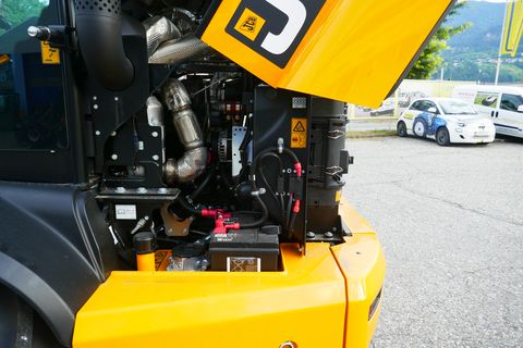 JCB TM 320