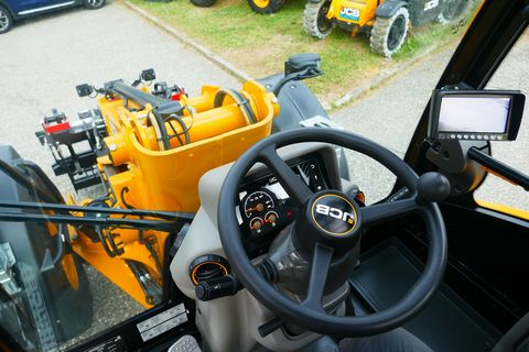 JCB TM 320