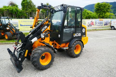 JCB 403 Agri 