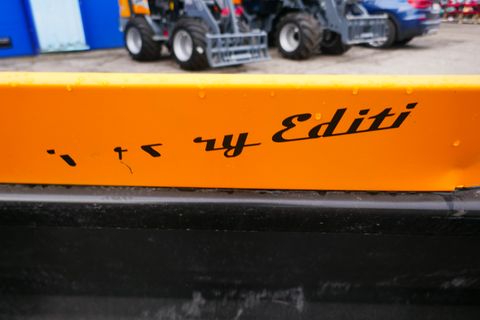 Giant Erdschaufel 150