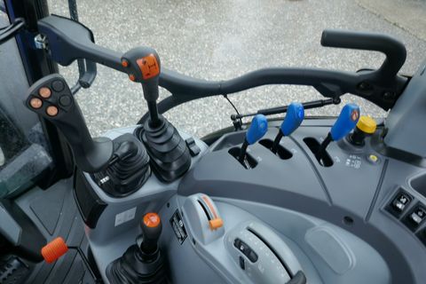 New Holland T5.90 Dual Command  