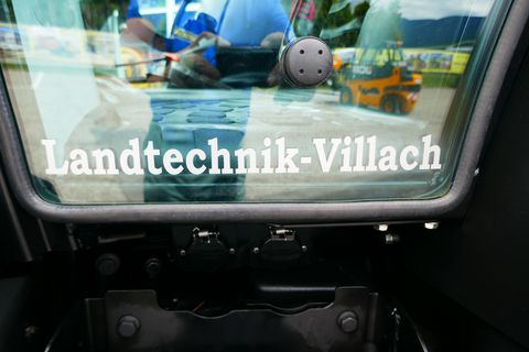 New Holland T5.140 Auto Command (Stage V)