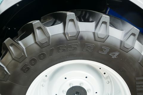 New Holland T5.140 Auto Command (Stage V)