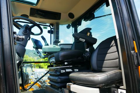 JCB Fastrac 4220 iCON