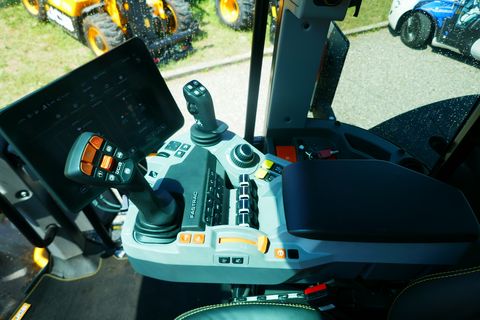 JCB Fastrac 4220 iCON