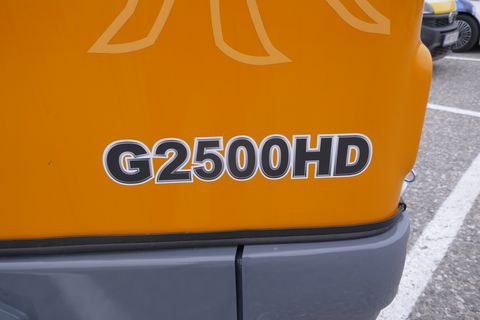 Giant G 2500 HD