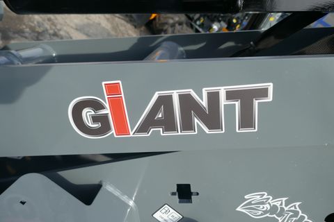 Giant G 1500 