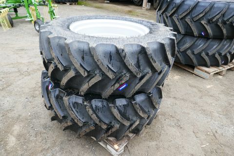 Mitas 540/65R38 & 440/65R28