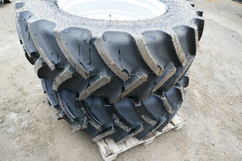 Mitas 540/65R38 & 440/65R28