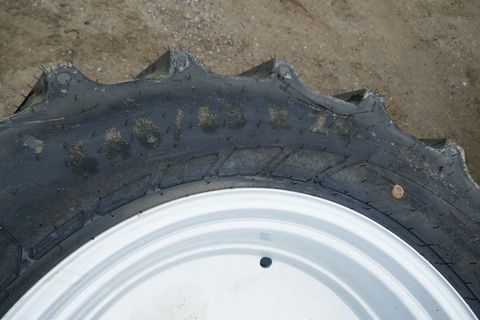 Mitas 540/65R38 & 440/65R28