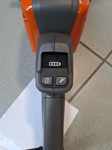 Husqvarna Akku-Heckenschere 522iHD75