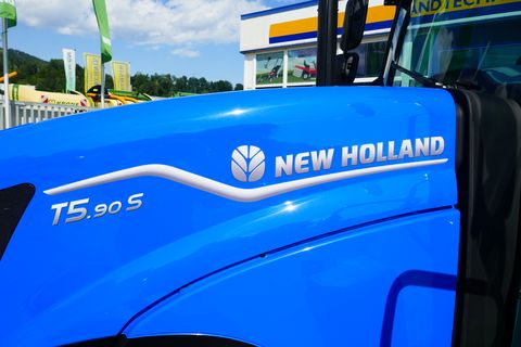 New Holland T5.90S