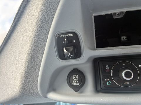 New Holland T7.270 Auto Command BluePower