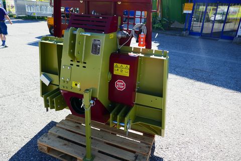 Holzknecht HS 550