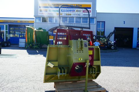 Holzknecht HS 550