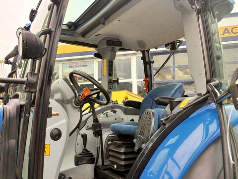 New Holland T4.95