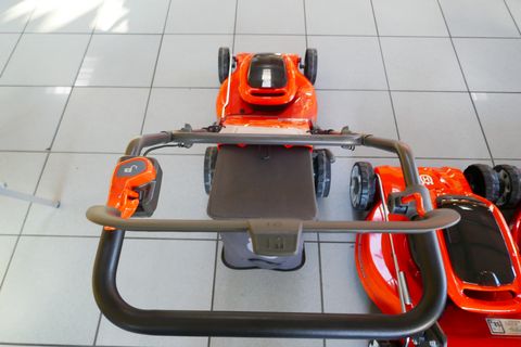Husqvarna LC 142iS Akku Set
