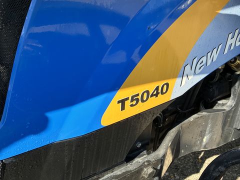 New Holland T5040