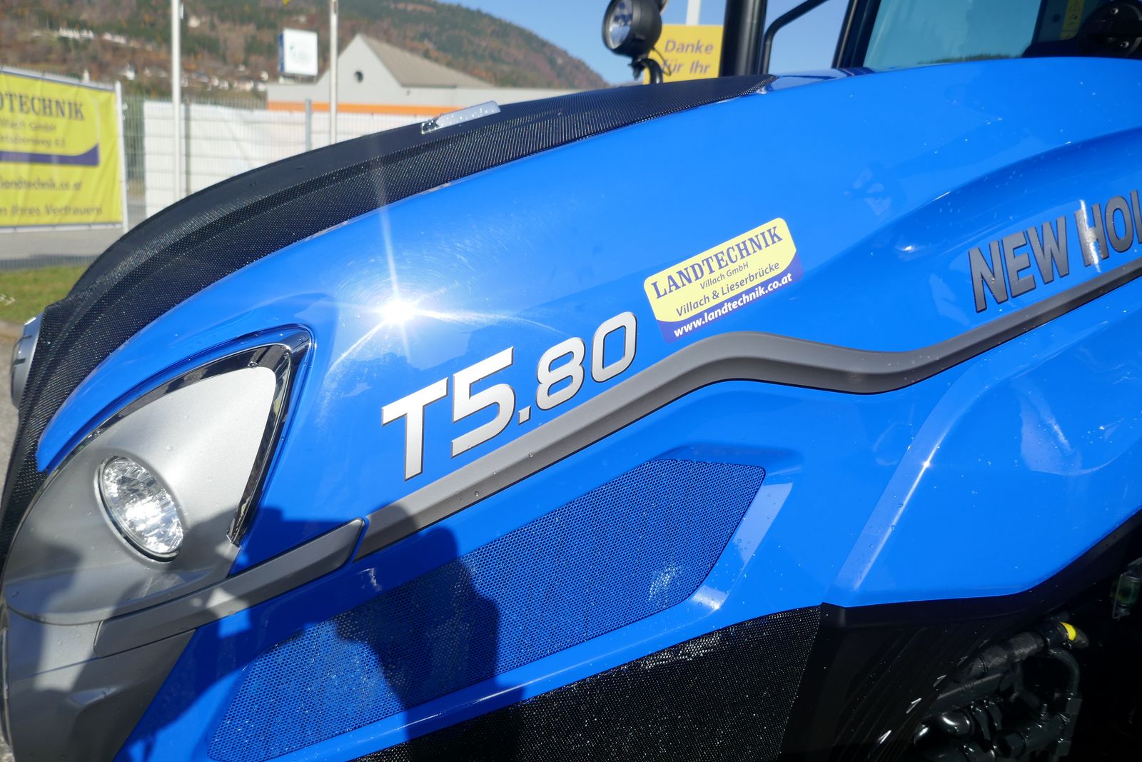 New Holland T5.80 Dual Command 3