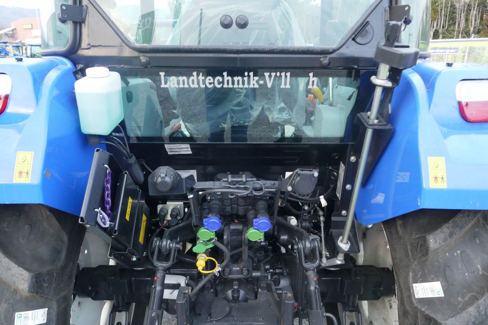 New Holland T4.75 Stage V 3